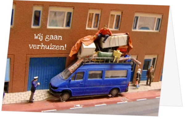 Verhuiskaart volgeladen bus