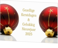 Kerstkaart klassiek chique rode kerstballen