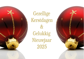 Kerstkaart klassiek chique rode kerstballen